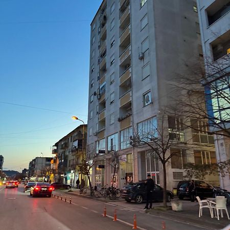 3 Bedrooms Apartment Shkoder Luaran gambar