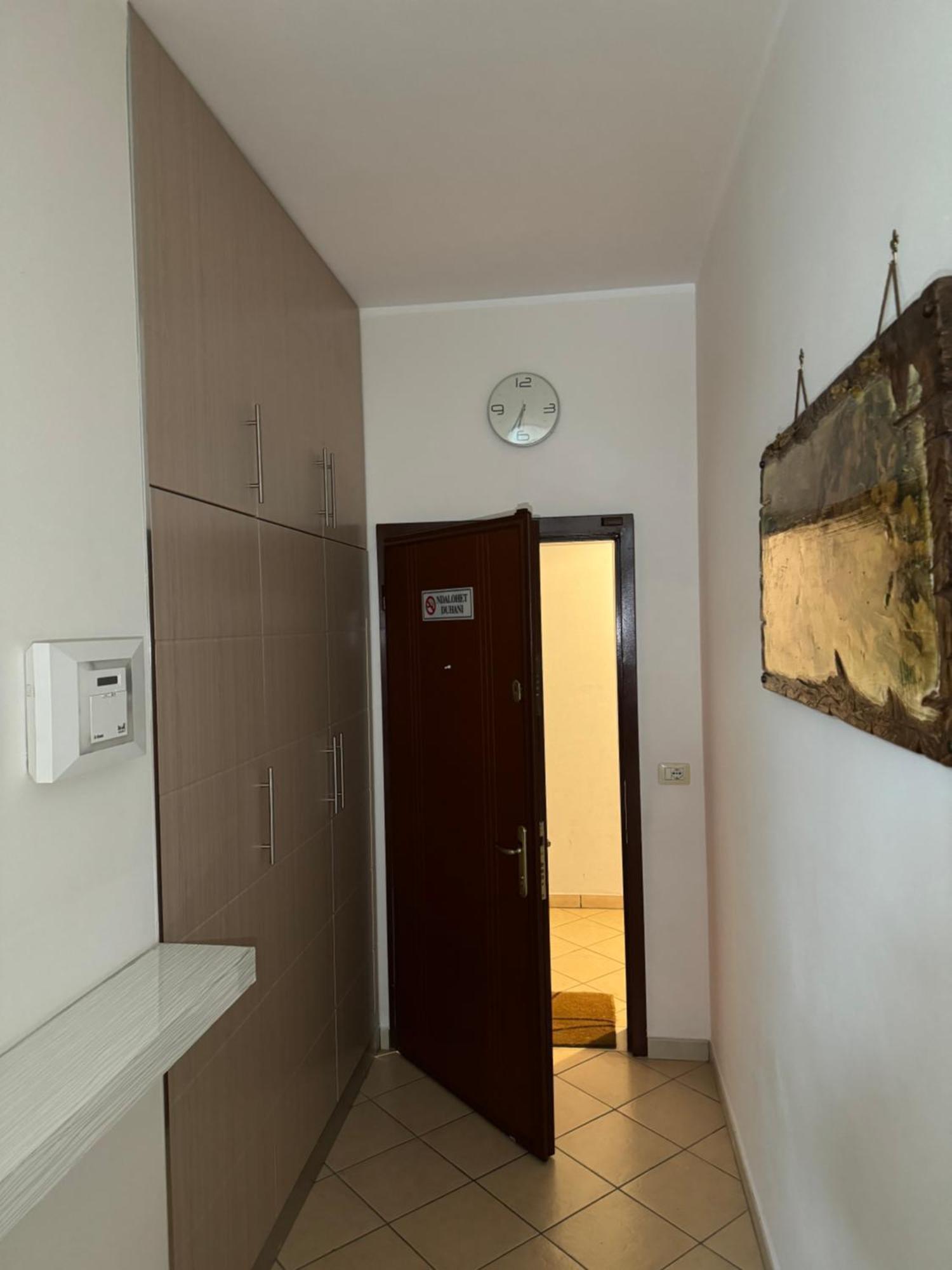 3 Bedrooms Apartment Shkoder Luaran gambar