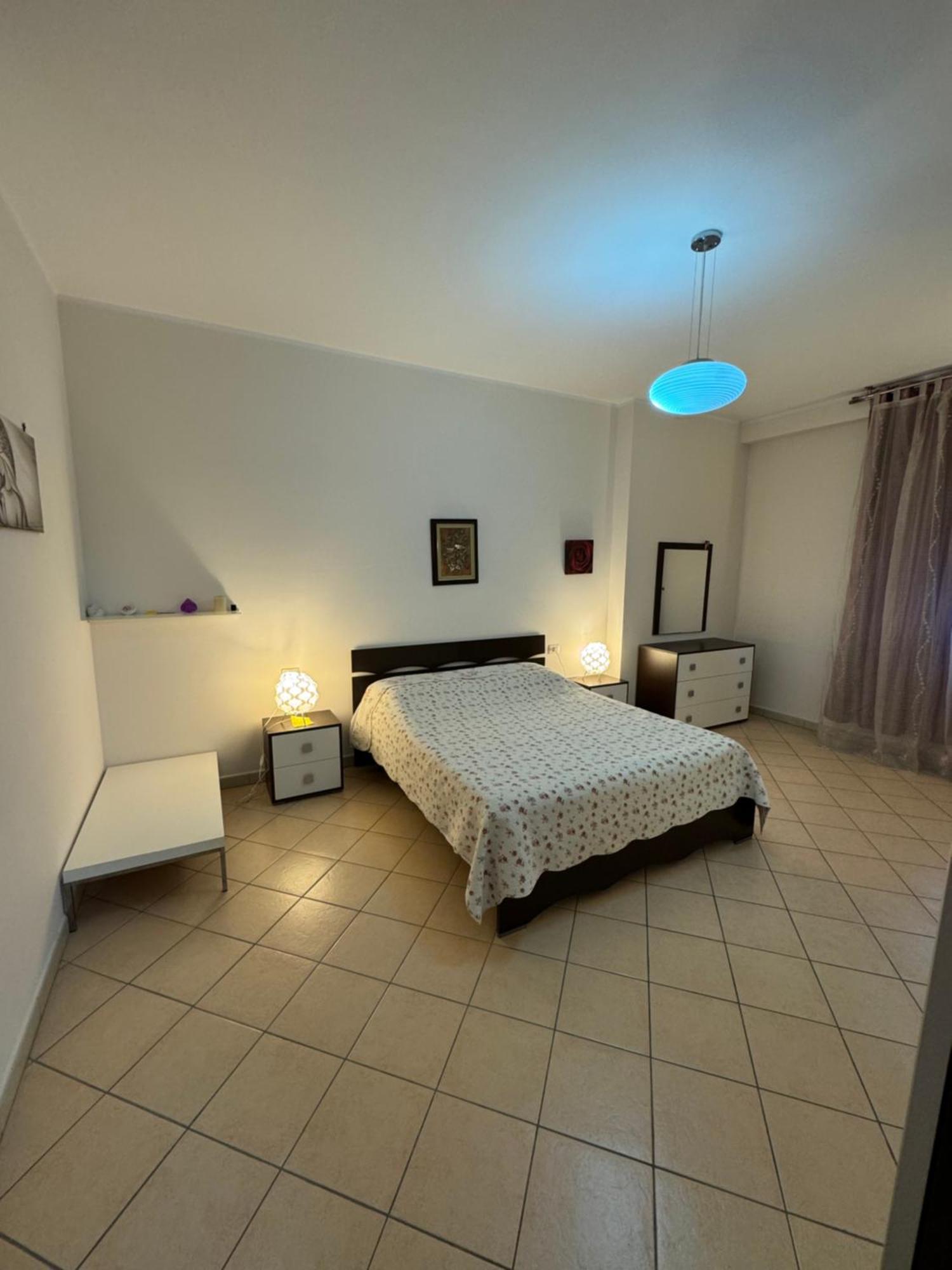 3 Bedrooms Apartment Shkoder Luaran gambar