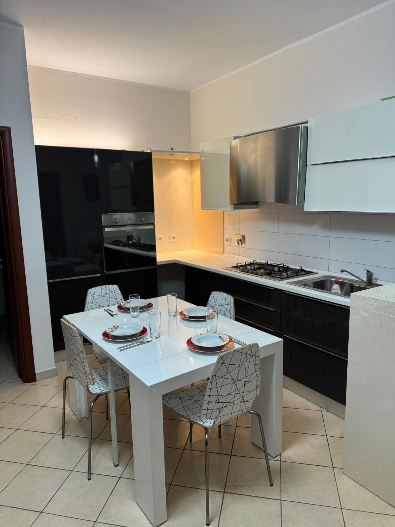 3 Bedrooms Apartment Shkoder Luaran gambar