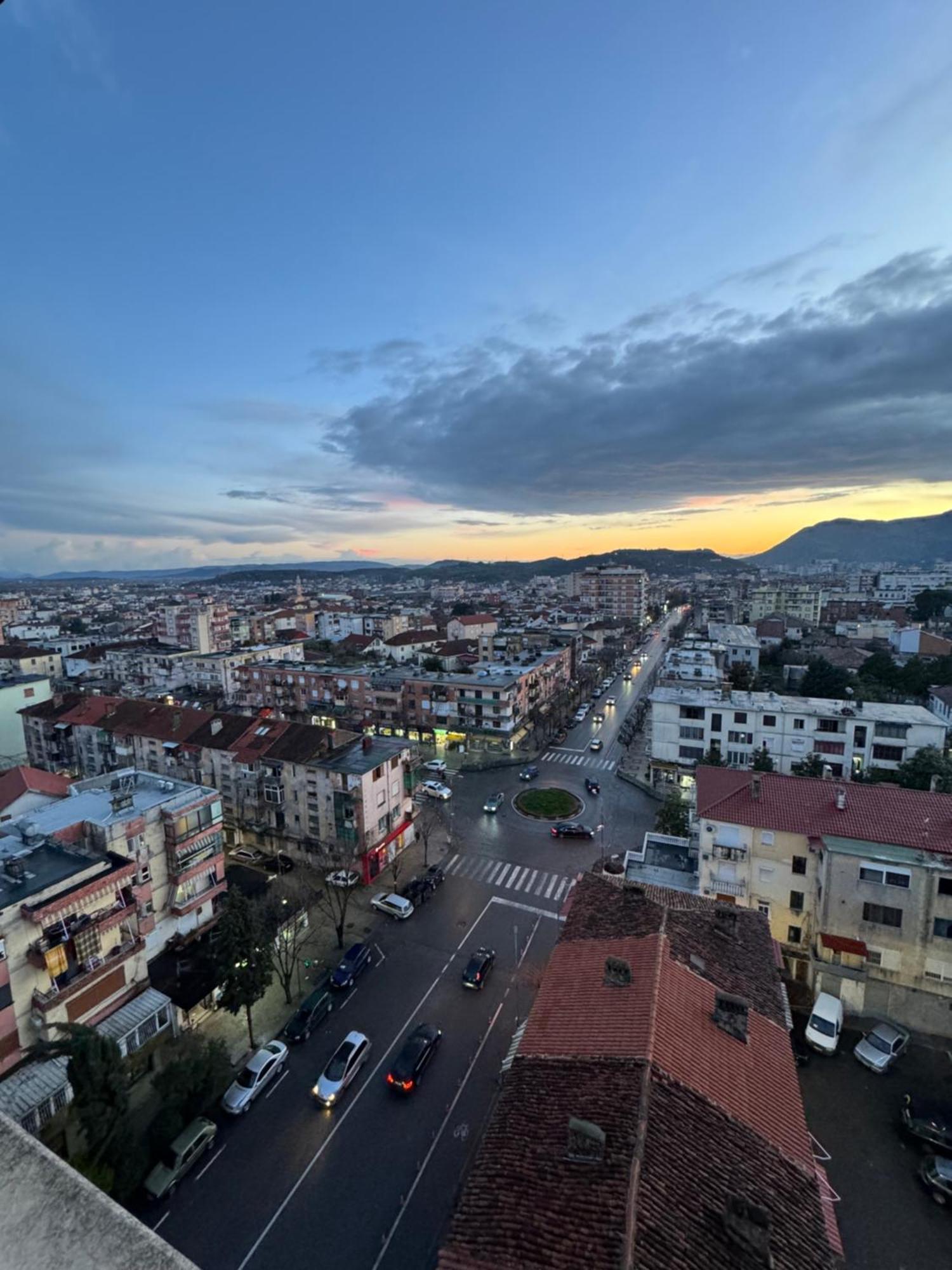 3 Bedrooms Apartment Shkoder Luaran gambar